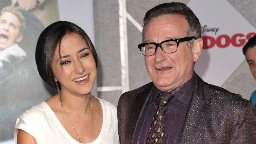 Zelda Williams muestra su preocupación por cómo la IA recrea la voz de su padre Robin Williams