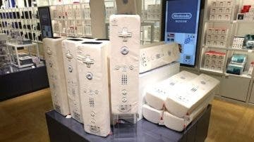 Almohadas de mandos de Wii y más merchandise exclusivo del Nintendo Museum que necesitamos ya