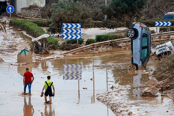 [Última hora🚨] La DANA en España deja más de 200 fallecidos y decenas de desaparecidos en todo el país