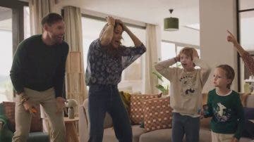 Rudy Fernández, Helen Lindes y compañía protagonizan este spot navideño de Nintendo España